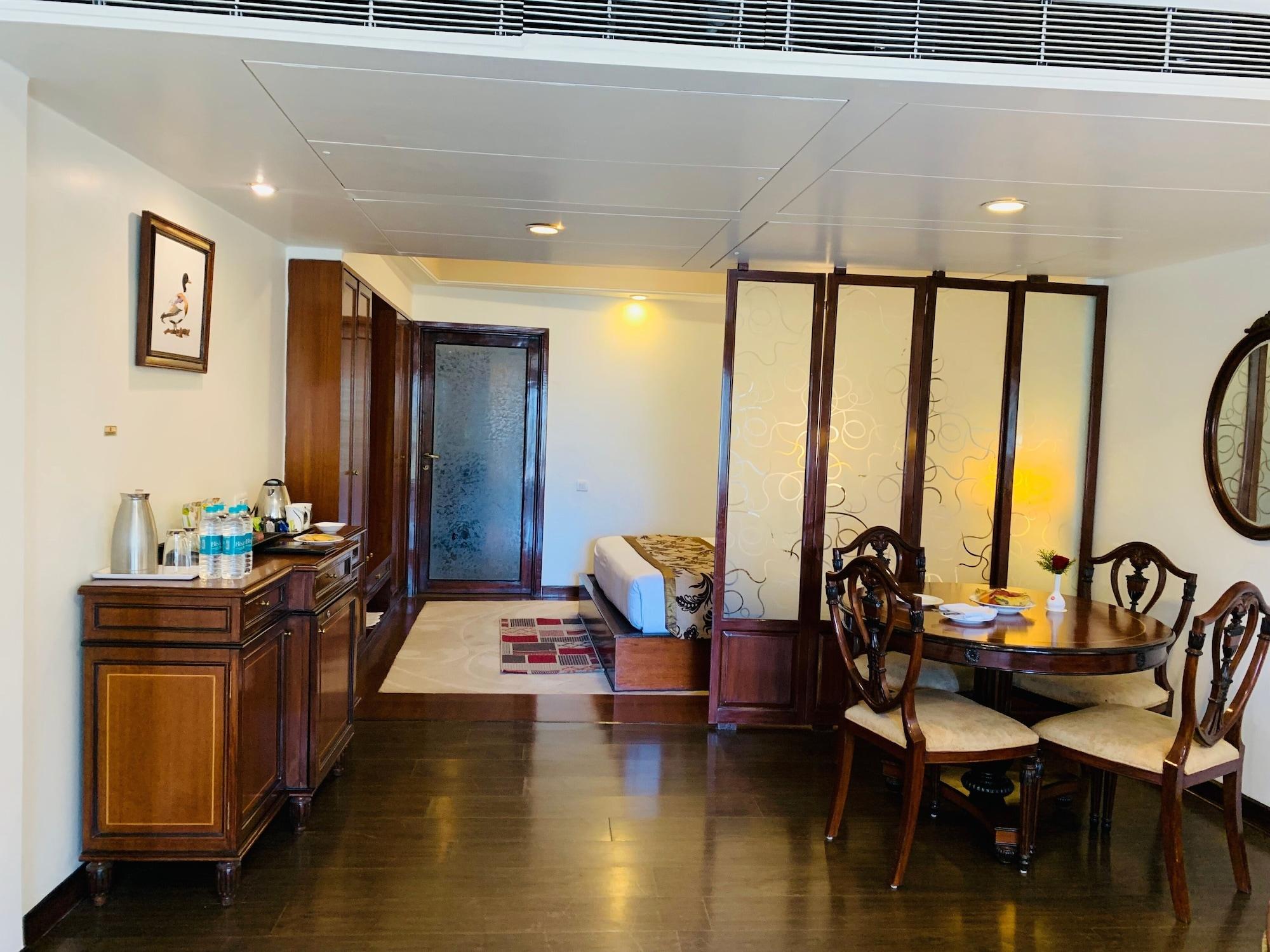 The Manu Maharani Hotel Nainital Bagian luar foto