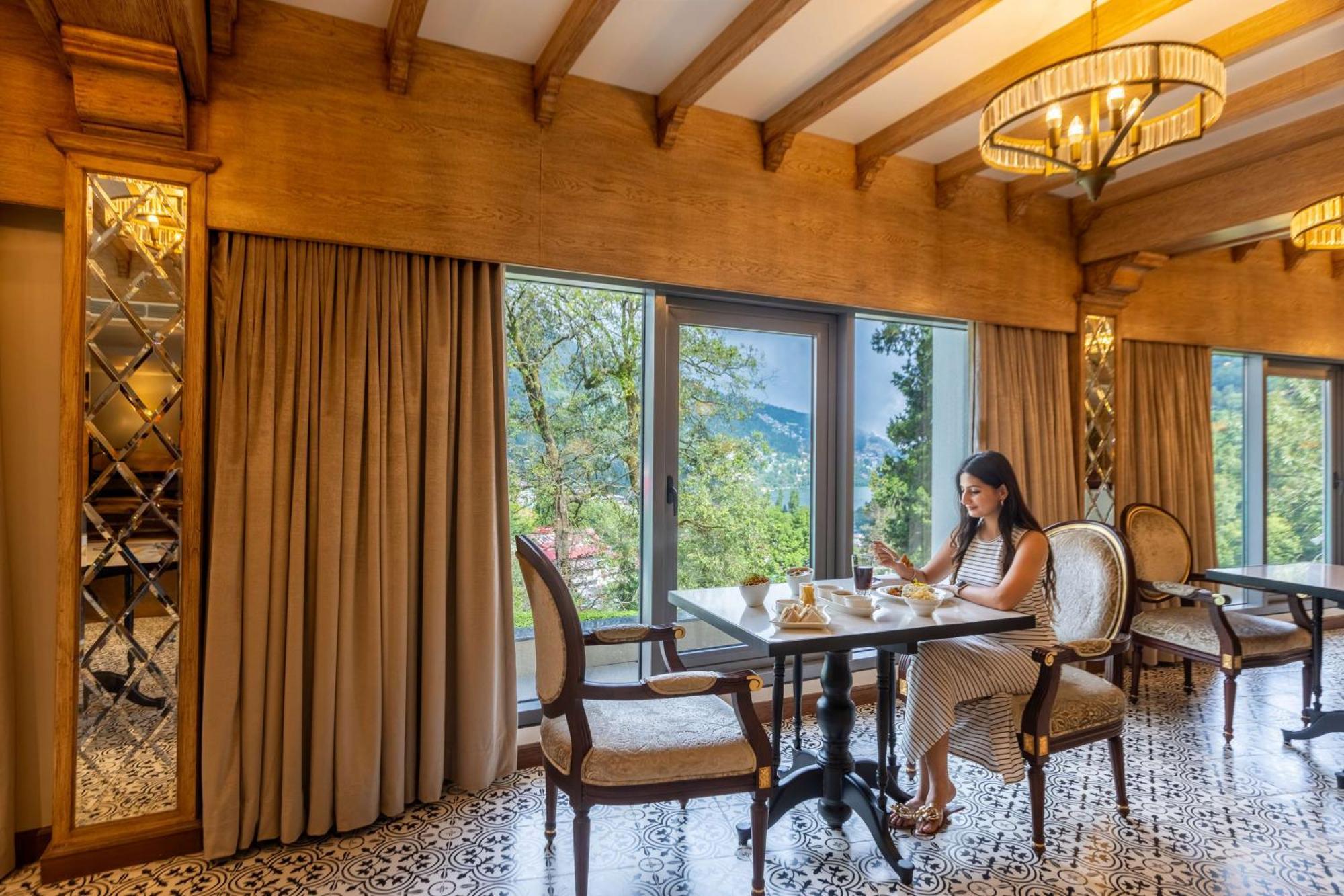 The Manu Maharani Hotel Nainital Bagian luar foto