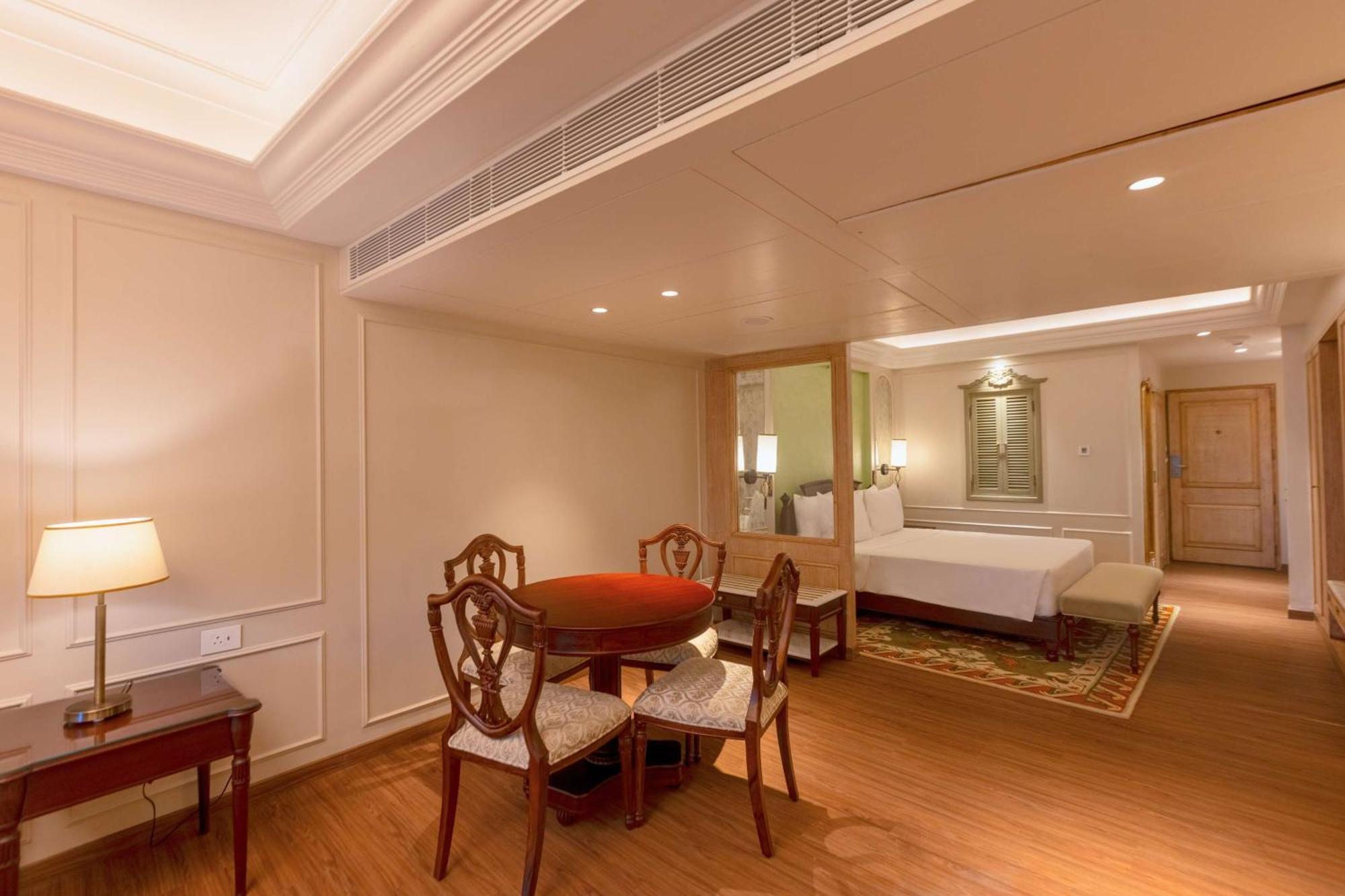 The Manu Maharani Hotel Nainital Bagian luar foto