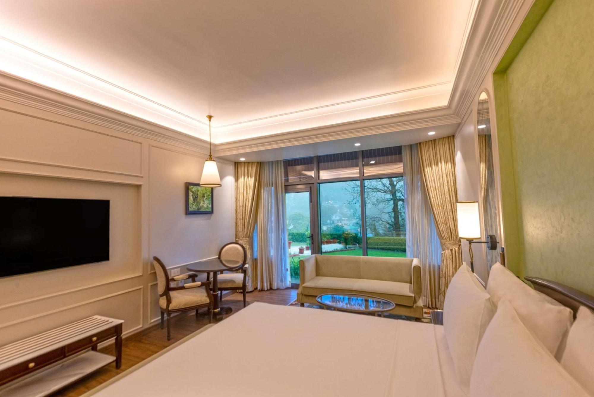 The Manu Maharani Hotel Nainital Bagian luar foto